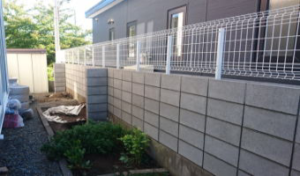 普通ブロック塀フェンス